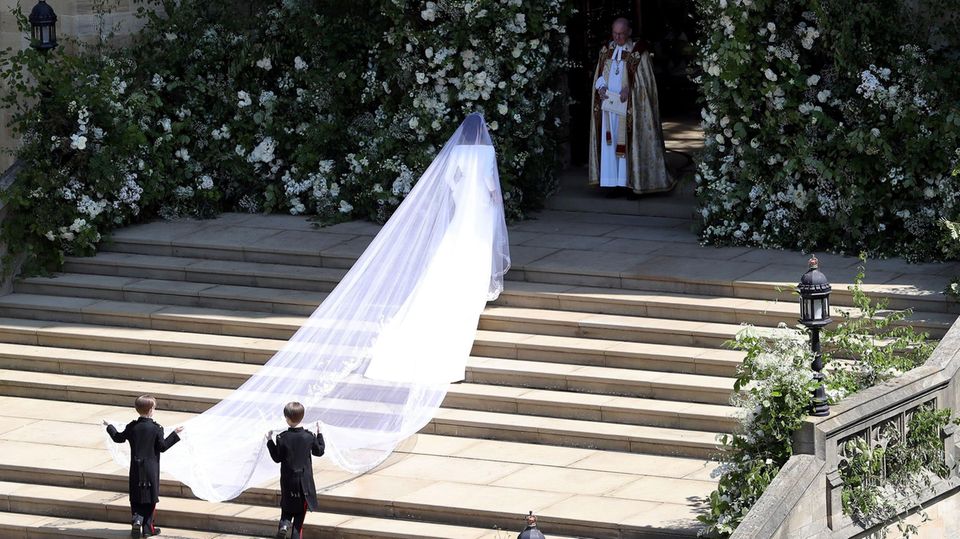 Meghan Markle Meghan Markle trug einen fünf Meter langen Schleier