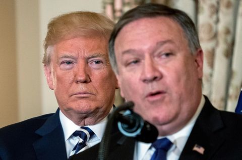 US-Außenminister Mike Pompeo (r.), hier bei seiner offiziellen Amtseinführung Anfang Mai neben Donald Trump