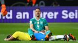 Sandro Wagner, FC Bayern  Sandro Wagner ist wieder ein anderer Fall. Der Angreifer hatte sich Chancen ausgerechnet, der Bundestrainer ihm Hoffnungen gemacht. Am Ende entschied sich Löw für die Konkurrenten Mario Gomez und Nils Petersen.