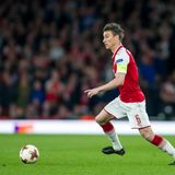 Laurent Koscielny, FC Arsenal  Gleiches gilt für den Franzosen Laurent Koscielny. Im Halbfinale der Europa League riss ihm die Achillessehne. Er wird frühestens im Herbst wieder spielen können.