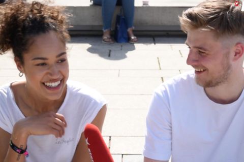 Unangenehme Fragen fragen: Habt ihr schon einmal einen Orgasmus vorgetäuscht?