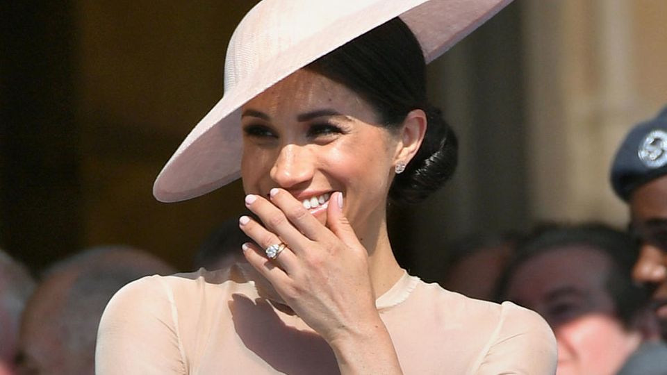 Nach Hochzeit mit Harry: Meghan Markle, die neue Herzogin von Sussex bei der Gartenparty im Buckingham Palast Meghan Markle, die neue Herzogin von Sussex bei der Gartenparty im Buckingham Palast