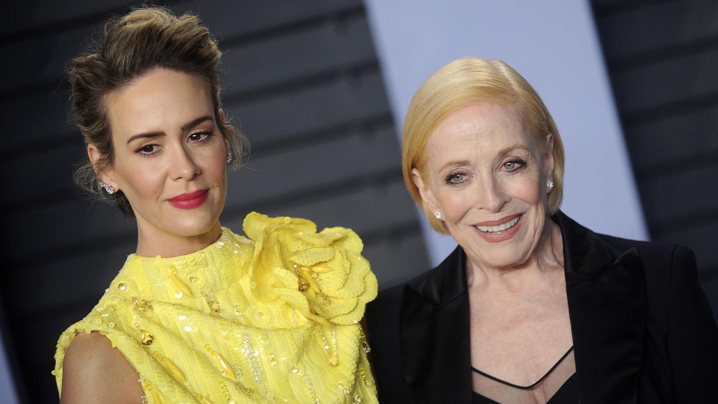 Sarah Paulson und Holland Taylor auf der Vanity Fair Oscar Party