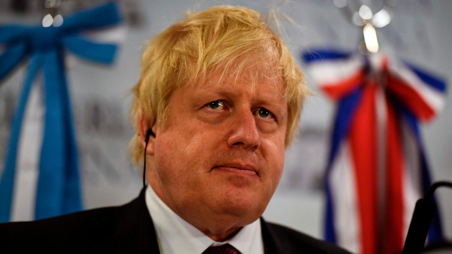 Telefonstreich: Britischer Außenminister Boris Johnson fällt auf Kreml-nahe Komiker herein