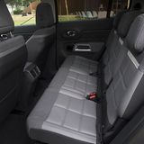 Die drei Sitze hinten sind um 15 Zentimeter verschiebbar