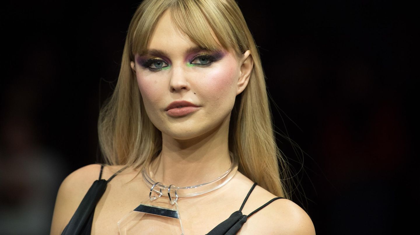 Model Bonnie Strange wurde im Mai Mutter.