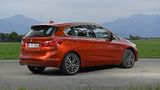 BMW 220d Active Tourer - tritt insbesondere gegen Non-Premiummodelle an