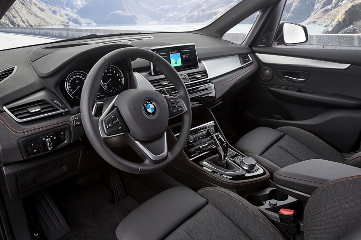 Der Innenraum des BMW 220d Active Tourer
