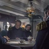 In der Messe tragen die Rivalen ihre Schlachten aus.