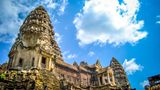 Platz 1: Angkor Wat, Kambodscha  Die Tempelanlage gilt als das größte sakrale Bauwerk der Welt und erstreckt sich über ein Gebiet von 200 Quadratkilometern. Seit 1992 steht Angkor Wat auf der Welterbe-Liste der Unesco und jetzt ganz weit oben auf der Wunschliste von Fernreisenden.