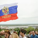 Die Bewohner von Wolgograd feiern den 73. Jahrestag des Sieges auf dem "Platz der Gefallenen Kämpfer".