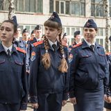 Auch Mädchen besuchen die Kadetten-Schulen, die in Russland mit viel gefördert werden. 