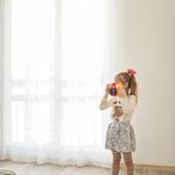 Die Familie der kleinen Viktoria hat den Umzug nach Innopolis bei einer Lotterie gewonnen. Zwar ist die Stadt noch leer, aber für die Wohnungen dort gibt es bereits Wartelisten. 