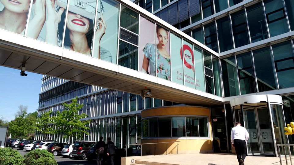 Qvc Warum Das Tele Shopping Imperium Nichts Dem Zufall Uberlasst Stern De
