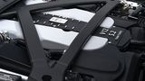 Aston Martin DB11 AMR - der doppelt aufgeladene 5,2-Liter-V12 passt mit Mühe in den Vorderwagen