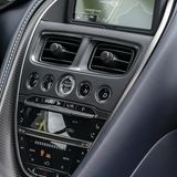 Aston Martin DB11 AMR - Bedienmodule aus dem Hause Aston Martin treffen auf Daimler-Technik