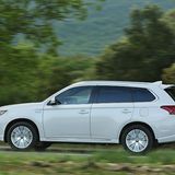 Mitsubishi Outlander PHEV ist 4,70 Meter lang