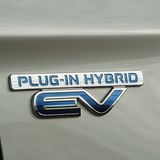 In vier Stunden sind die Akkus an 230 V / 16 A wieder voll