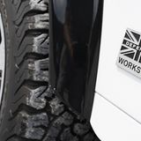 Die All Terrain Reifen gehören bei jedem Defender zum Programm