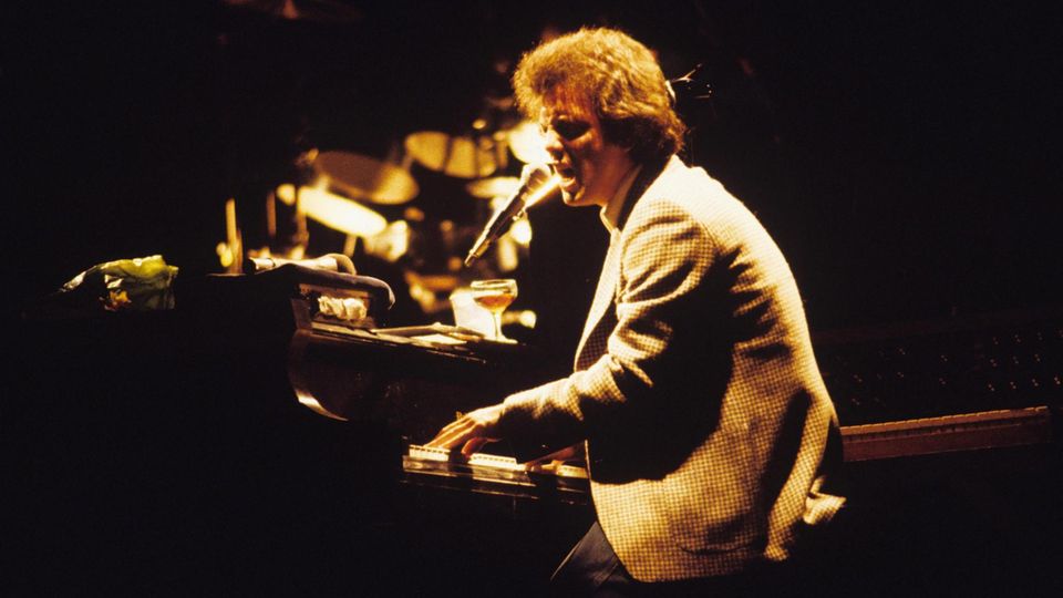 Amerikanischer Popstar: Billy Joel als junger Wilder am Klavier Billy Joel als junger Wilder am Klavier