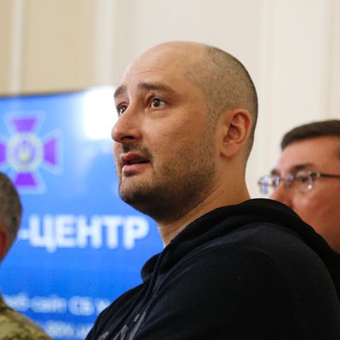 Der russische Journalist Arkadi Babtschenko auf einer Pressekonferenz in Kiew