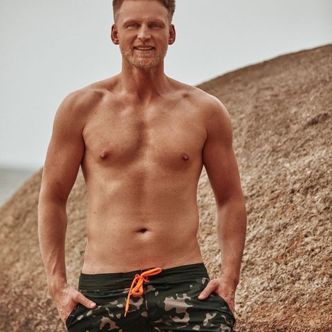 Neuzugang bei "Bachelor in Paradise": "Hässlich und nicht trainiert", urteilt Carina über Jörg.