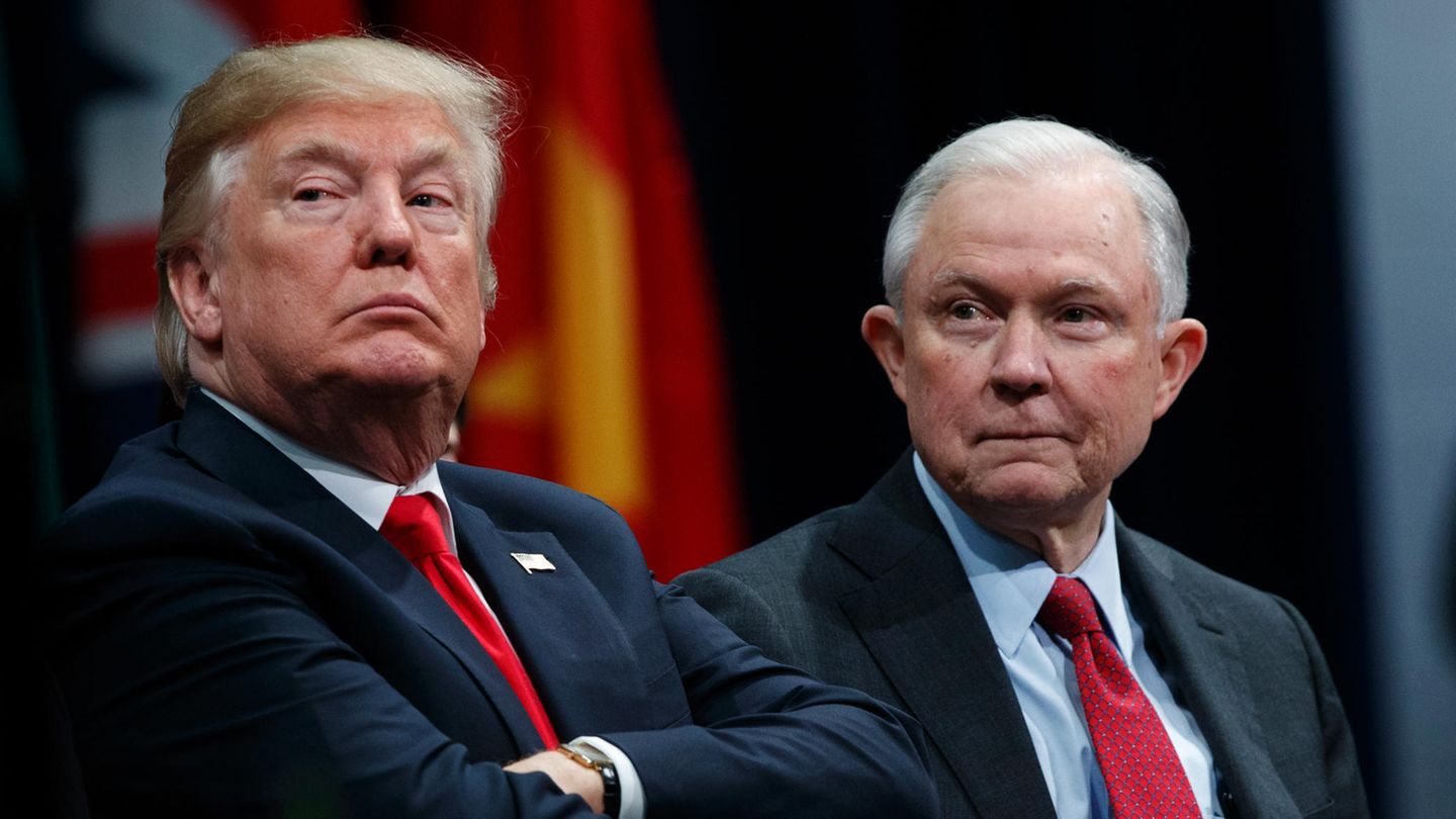 Jeff Sessions im Visier: Donald Trump rechnet wortreich mit seinem Justizminister ab