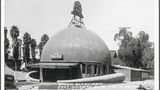 Kreisrunder Imbiss am Wilshire Boulevard in Form eines Herrenhutes: The Brown Derby eröffnete 1926 und wurde 1980 abgerissen.