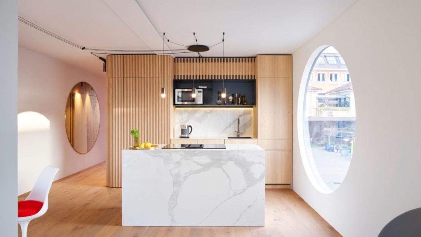 Die Aufnahmen mit dem Weitwinkel lassen die kleinen Räume etwas größer erscheinen.