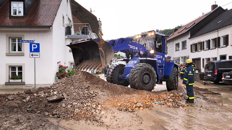 Unwetter - Deutschland - Gewitter - Starkregen Unwetter - Deutschland - Gewitter - Starkregen