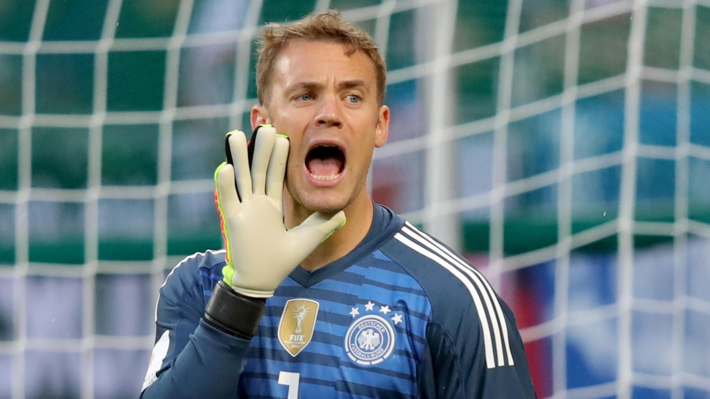Manuel Neuer beim Länderspiel Deutschland - Österreich