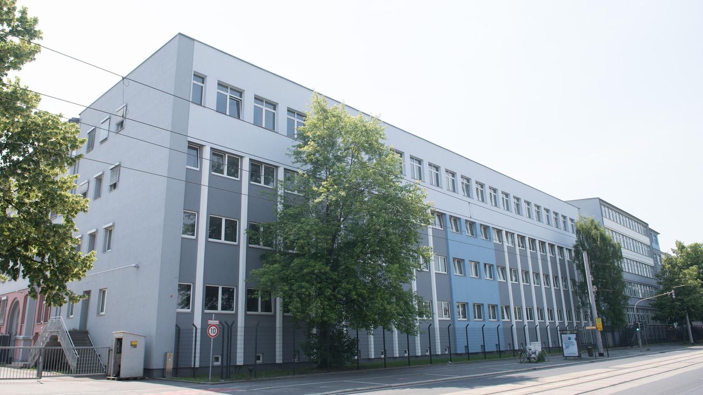Dresden: Zwei Massenschlägereien in Flüchtlingsunterkunft - ein Schwerverletzter und 15 Festnahmen