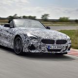 In den Kurven ist das gute Zusammenspiel der Regelsysteme mit der serienmäßigen Hinterachssperre spürbar