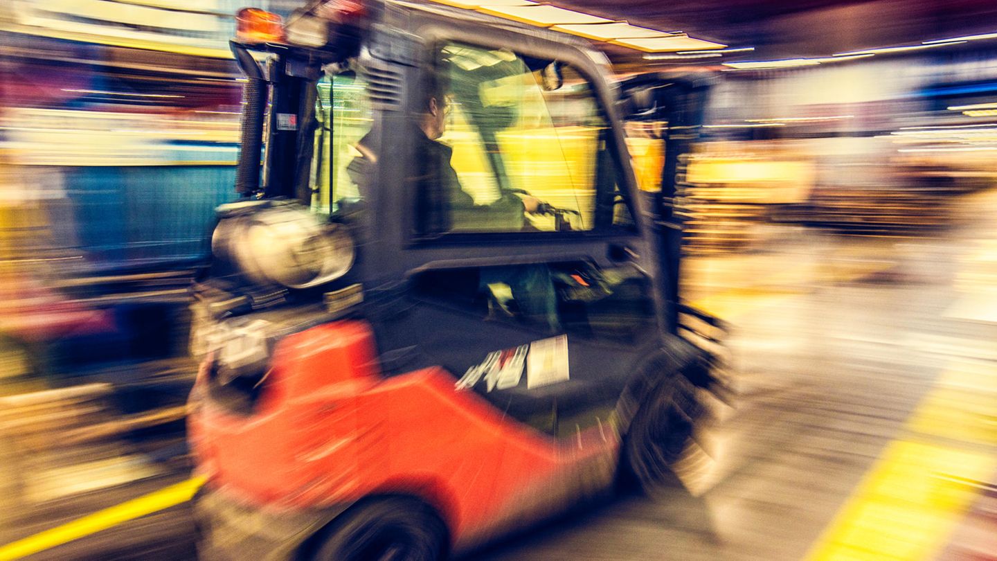 Gabelfahrer fährt davon