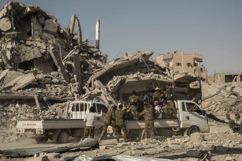 Streitkräfte der Anti-IS-Koalition in Rakka, Syrien