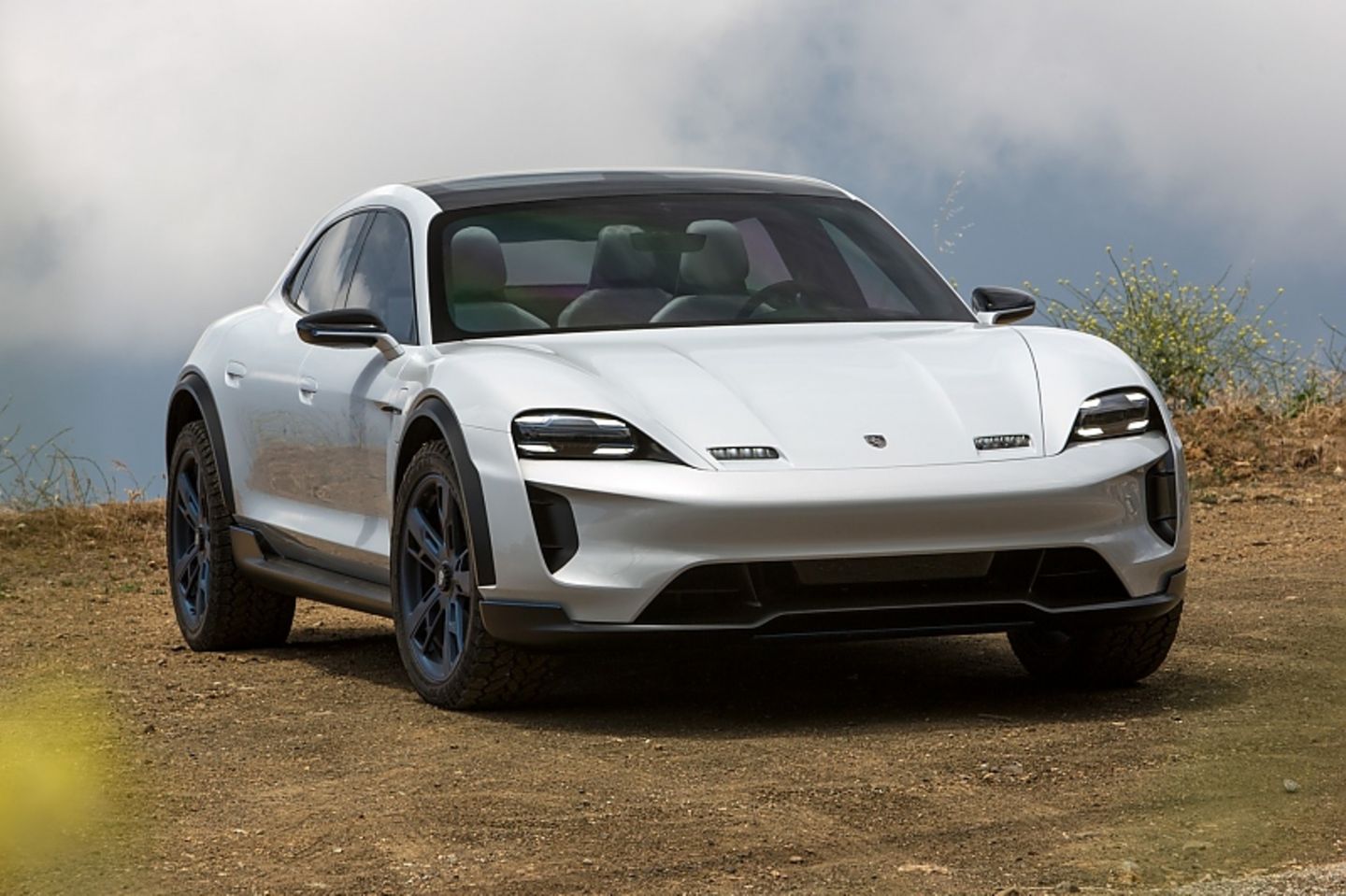 Der Porsche Mission E Cross Turismo soll mindestens 600 PS haben