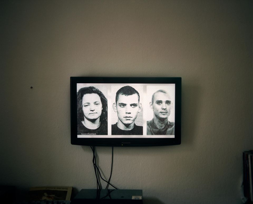 NSU-Prozess Bilder von Beate Zschäpe, Uwe Böhnhardt und Uwe Mundlos werden in den "Tagesthemen" gezeigt