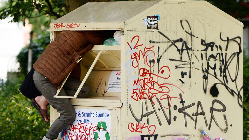 Nachrichten Deutschland Essen Altkleider-Container Nachrichten Deutschland Essen Altkleider-Container