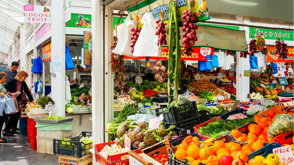 Rom Testaccio Der ideale Ort zum Einkaufen von frischen Lebensmitteln: der neue Markt im Testaccio.
