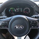 Das Lenkrad liegt gut in der Hand