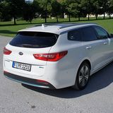 Der Kia Optima PHEV Sportwagon ist 4,86 Meter lang