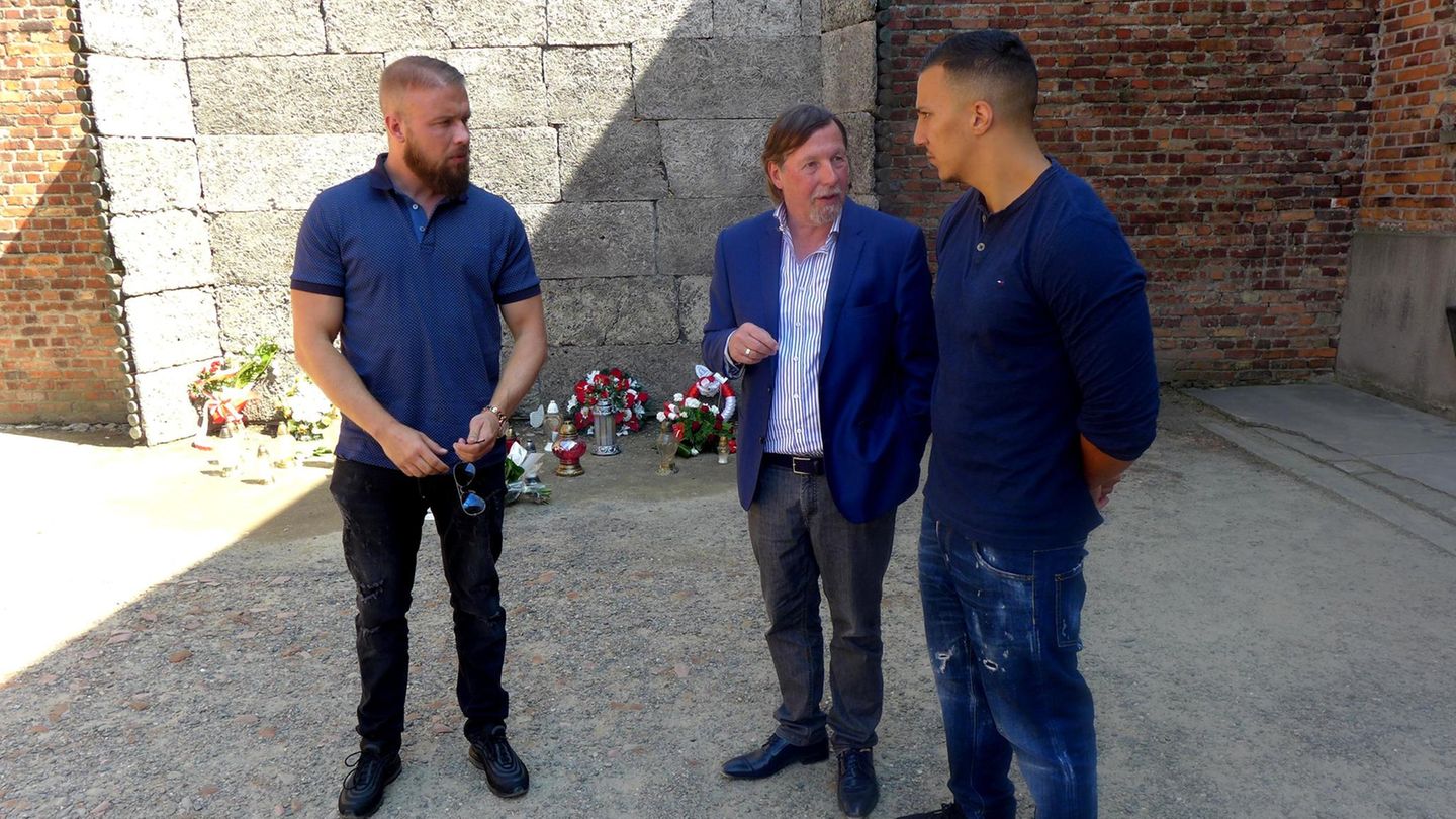 Kollegah und Farid Bang in Auschwitz