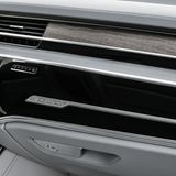 Audi A8 50 TDI Quattro - die hochglänzenden Zierelemente stören