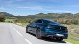 Peugeot 508 1.5 Blue HDI - auch das Heck kann sich mit dem dunklen Lampenmaske sehen lassen