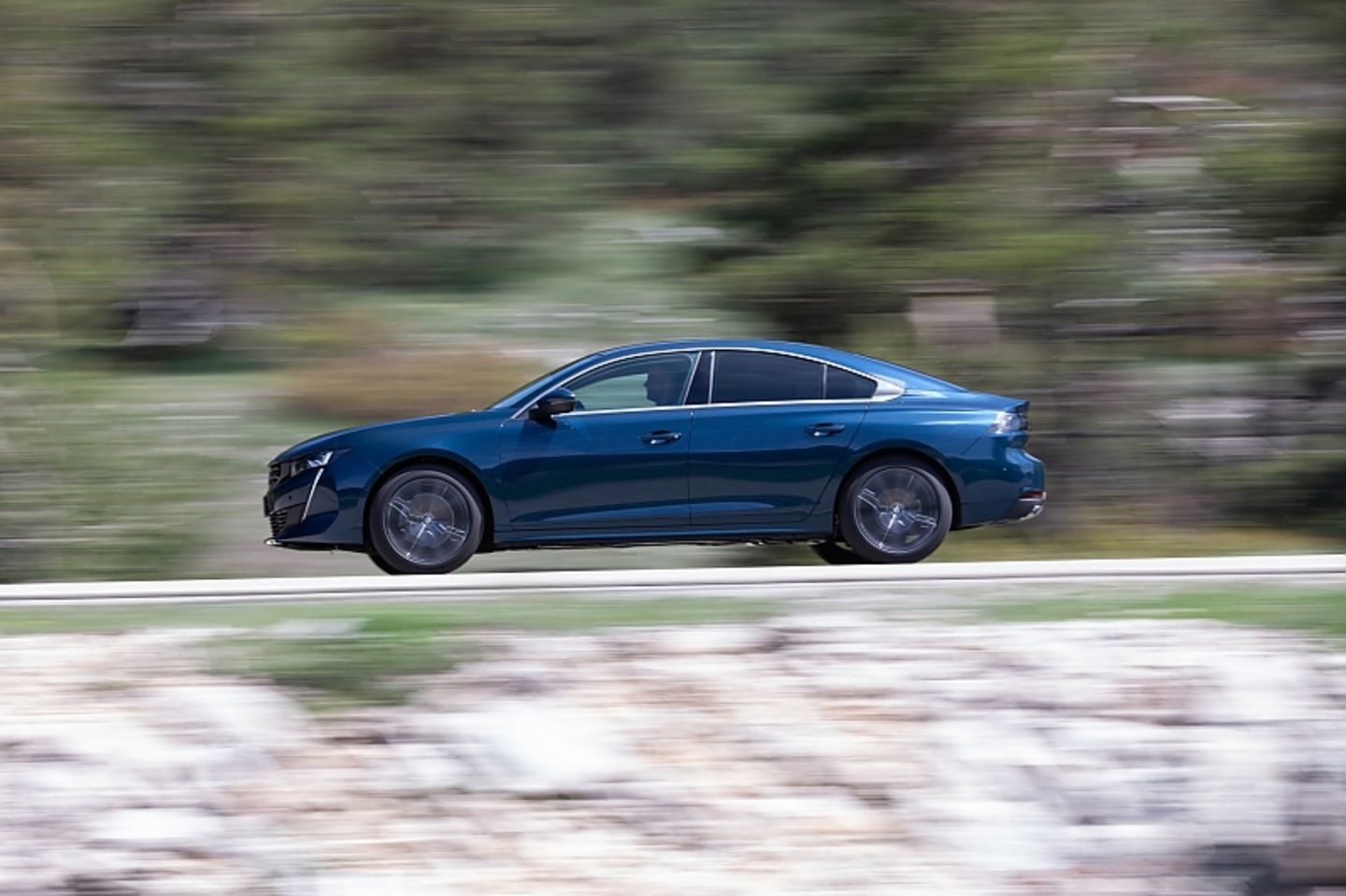 Peugeot 508 1.5 Blue HDI - 2,8 Zentimeter weniger Radstand als bisher