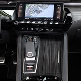 Peugeot 508 1.5 Blue HDI - der Touchscreen in der Mitte misst zehn Zoll