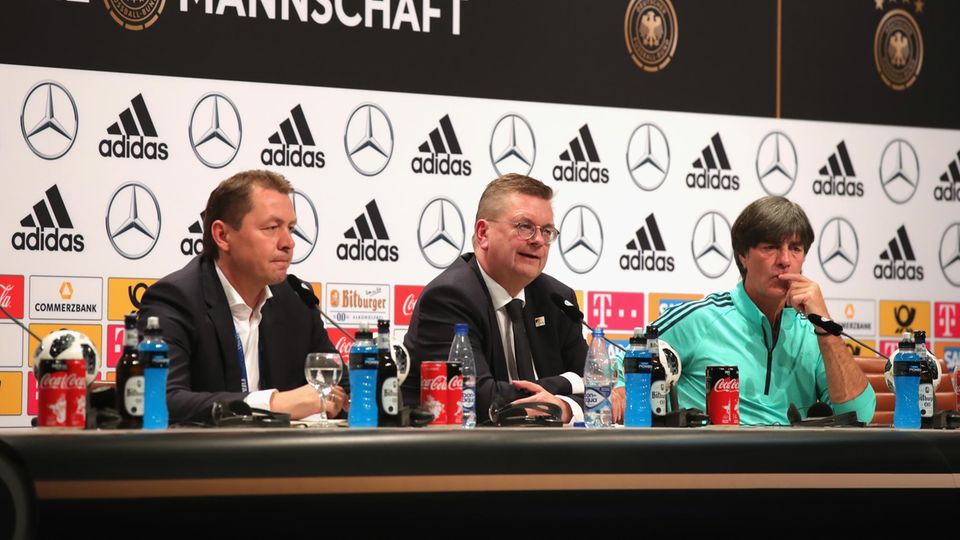 Fußball-WM 2018: Bundestrainer Joachim Löw bei Pressekonferenz in Russland