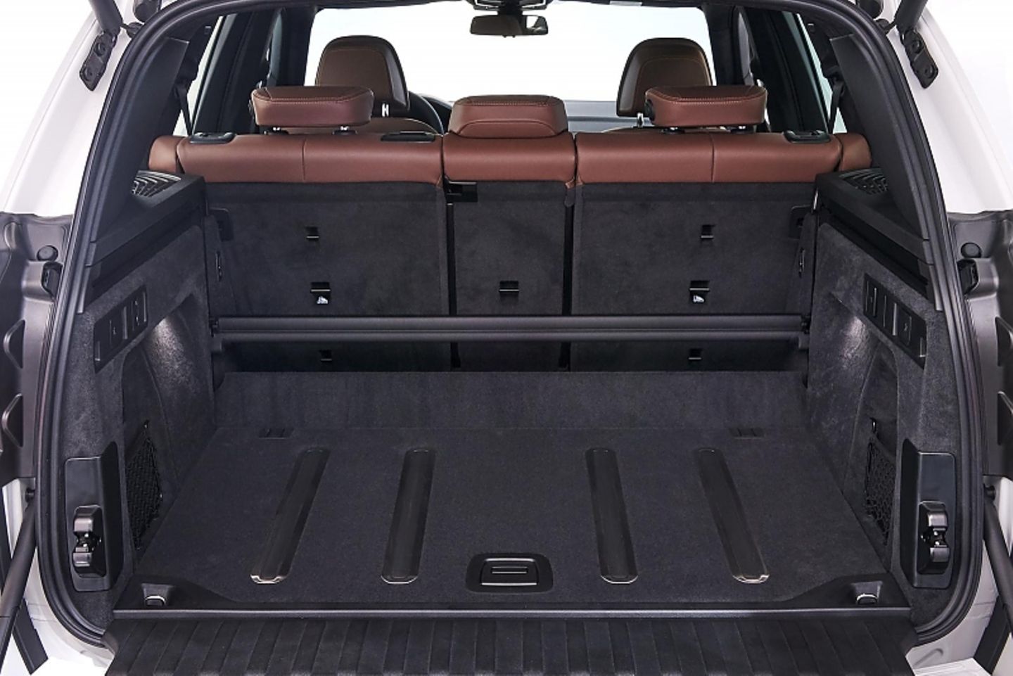 Der Laderaum des neuen BMW X5 bietet bis zu 1.860 Liter Platz
