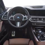 Das Cockpit im neuen BMW X5