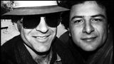 Unter Hut und Sonnenbrille versteckt sich der Schauspieler Steve Martin. Jean Pigozzi knipste das Foto im Jahr 1977.